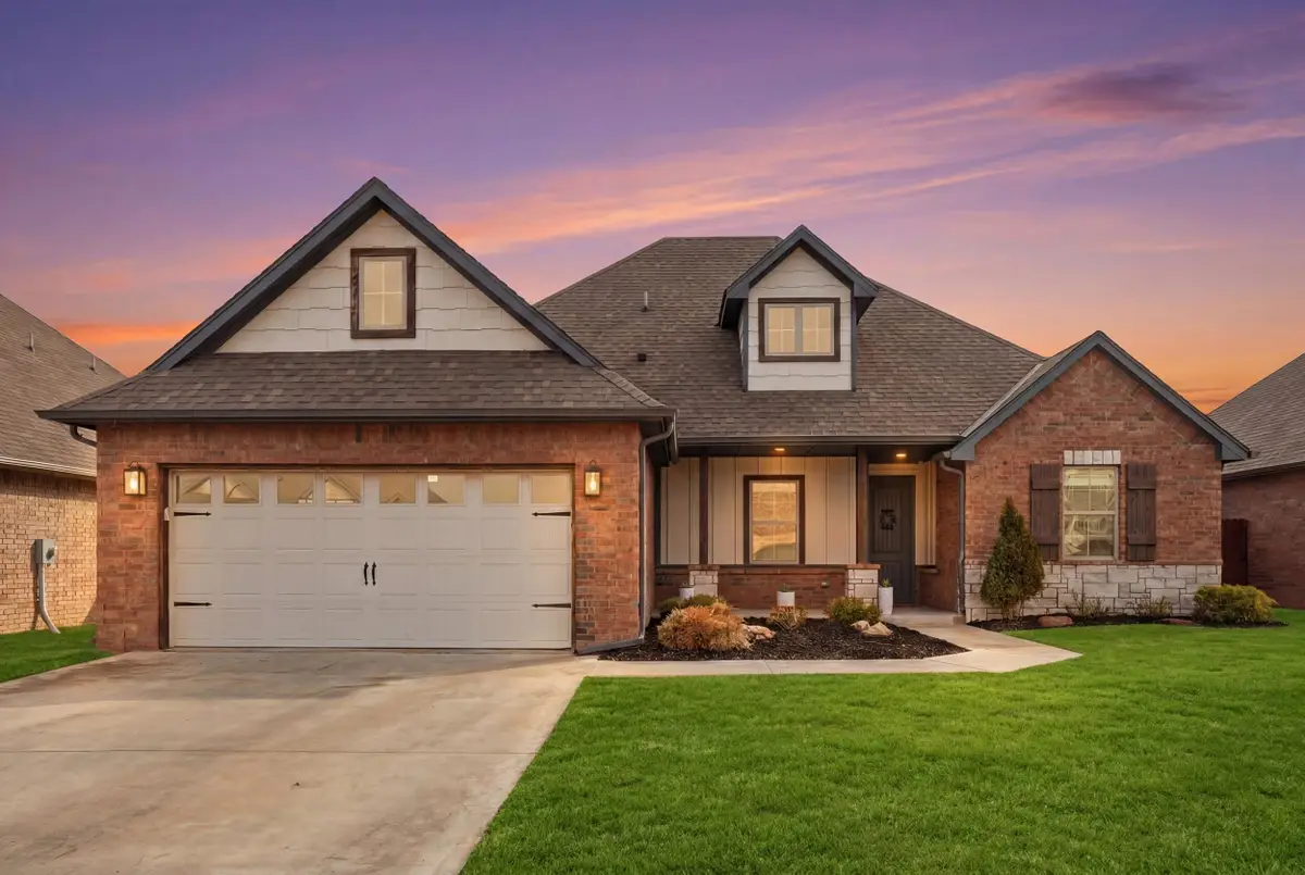 1009 Stonebridge Village Drive, Enid, OK 73703 - #1