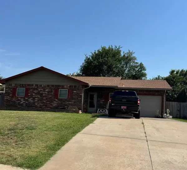 2817 Choctaw Ct, Woodward, OK 73801