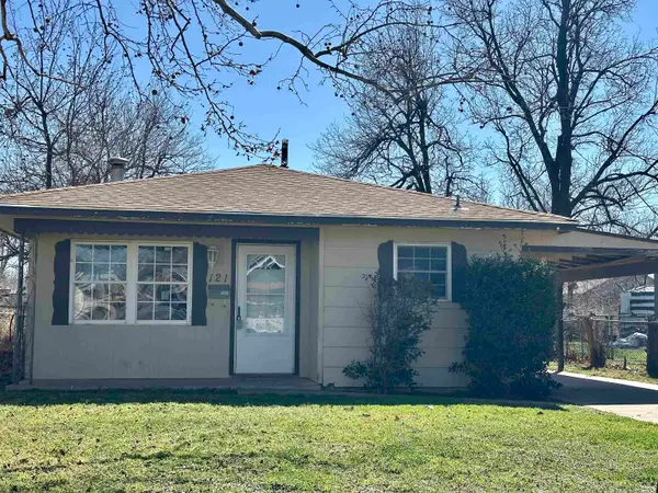 121 W Mulberry, Enid, OK 73701