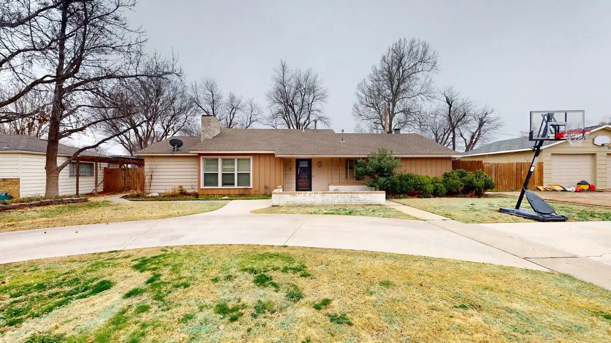 1715 Cherry Ave, Woodward, OK 73801 - #1