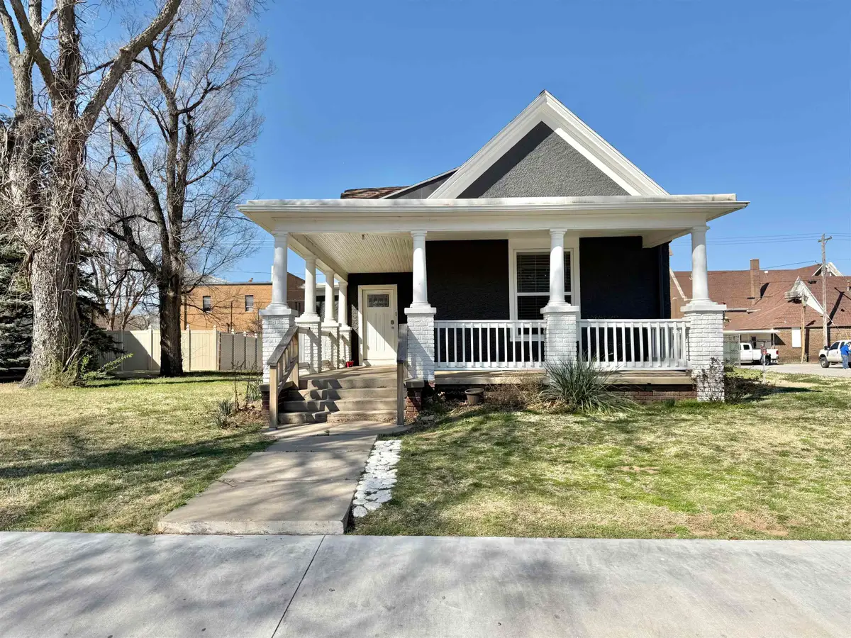 1315 7th St, Woodward, OK 73801-4717 - #1