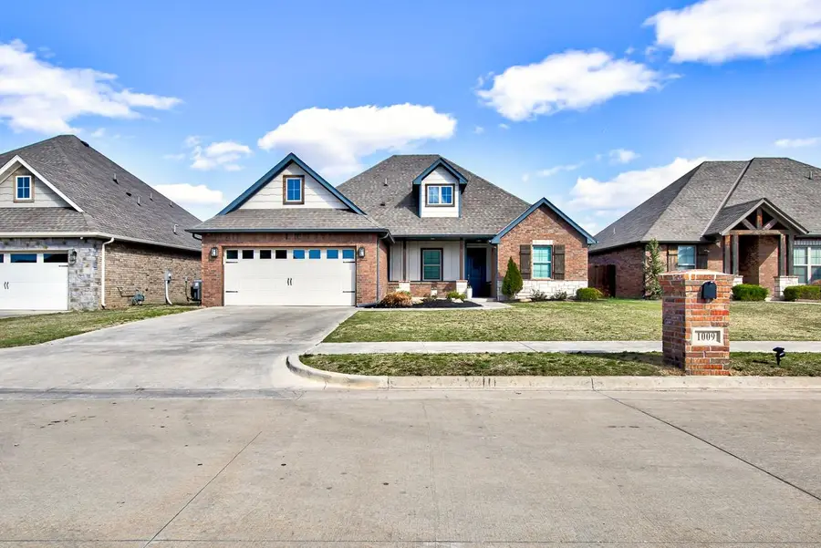 1009 Stonebridge Drive, Enid, OK 73703 - #2