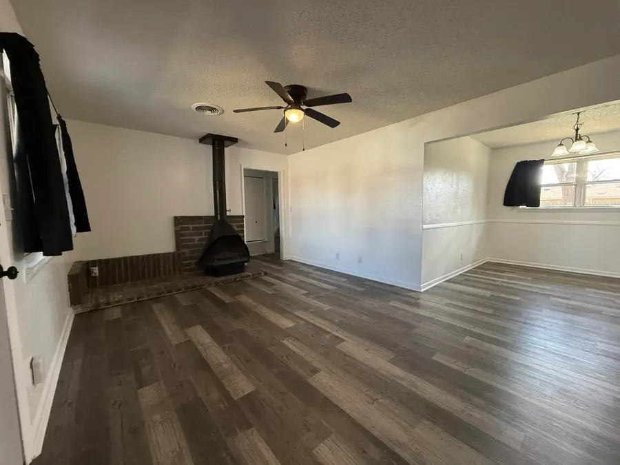 3115 Brooks Dr, Enid, OK 73701 - #3