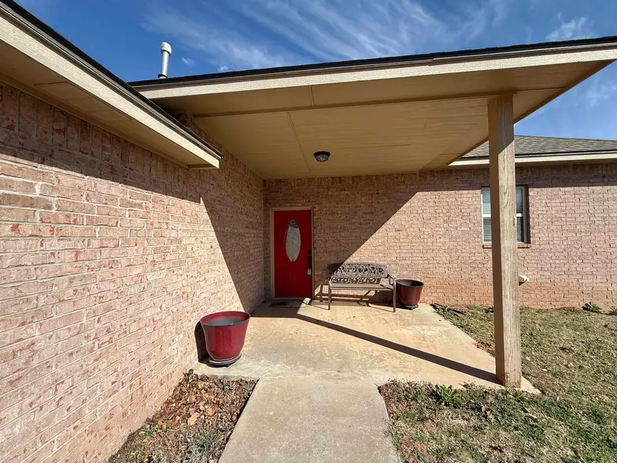 4720 Cottonwood Dr, Woodward, OK 73801-3852 - #2