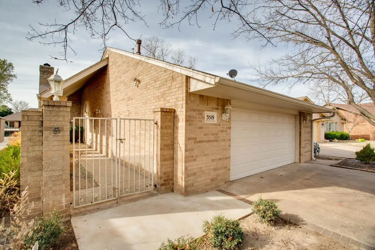 3519 Edgewater Dr, Enid, OK 73703 - #1