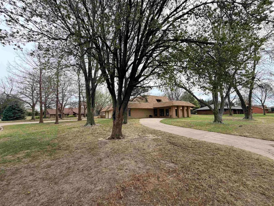 2621 Rockwood Rd, Enid, OK 73703-1445 - #3