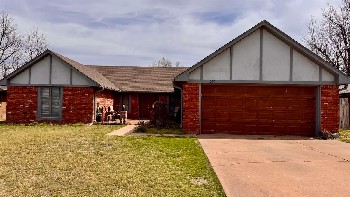 2801 Sunnybrook Ln, Enid, OK 73703 - #1
