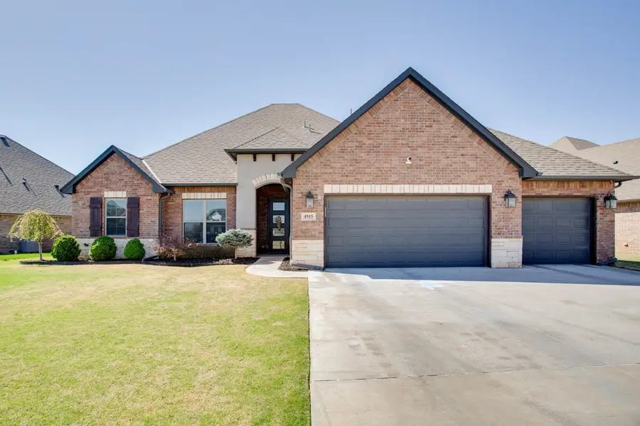 4915 Deerfield Ave, Enid, OK 73703 - #2