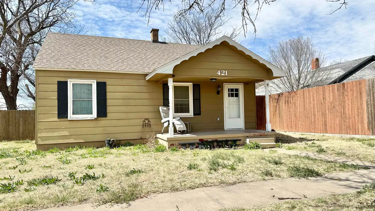 421 S Elm, Mooreland, OK 73852 - #1