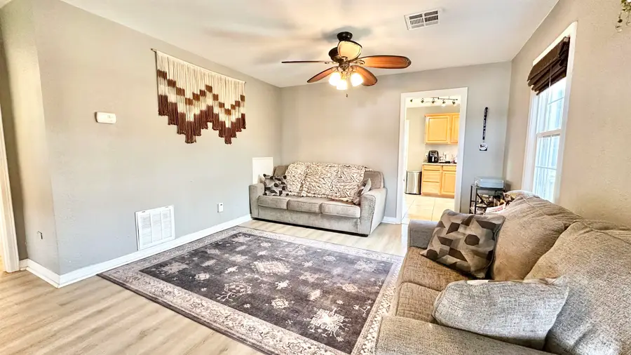 421 S Elm, Mooreland, OK 73852 - #3