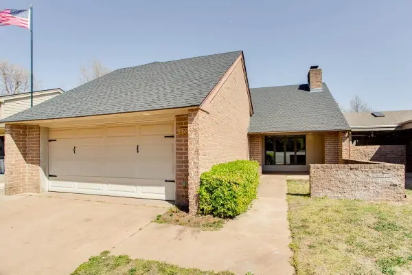 2707 Westwind, Enid, OK 73703