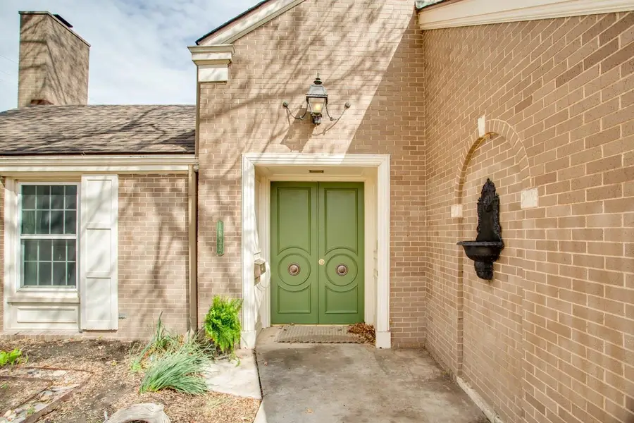 1822 Comanche Trl, Enid, OK 73703 - #3