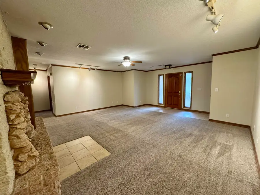 3641 Lakeshore, Enid, OK 73703 - #3