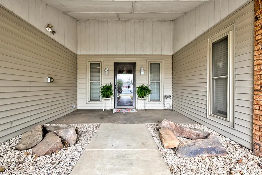 2822 Wagon Trail, Enid, OK 73703 - #3