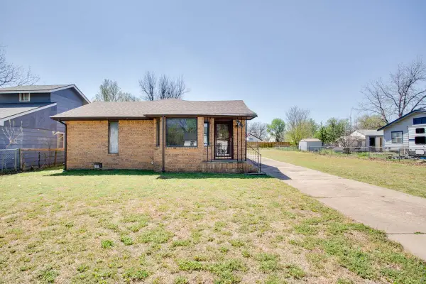 1913 W Pine, Enid, OK 73703
