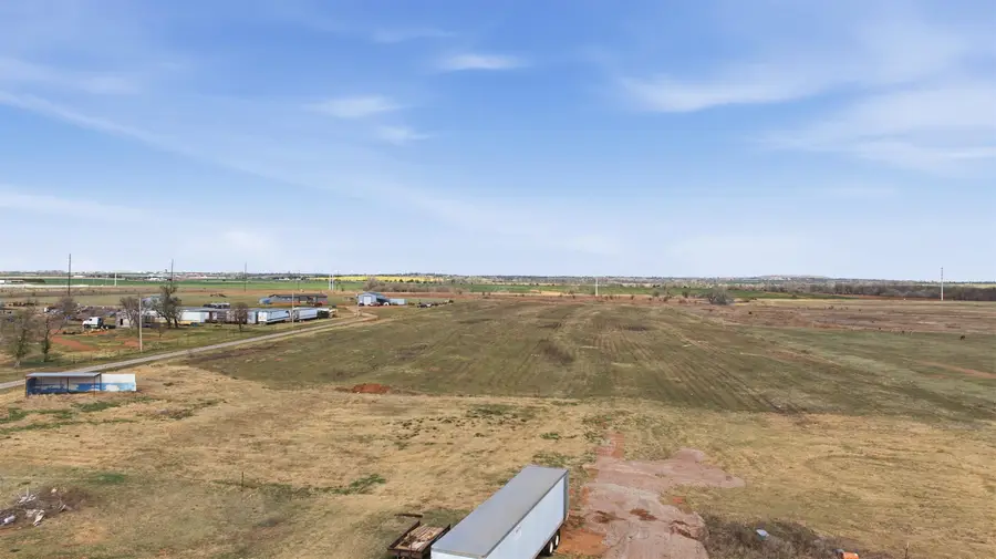 118 E Skeleton Road, Waukomis, OK 73773 - #2