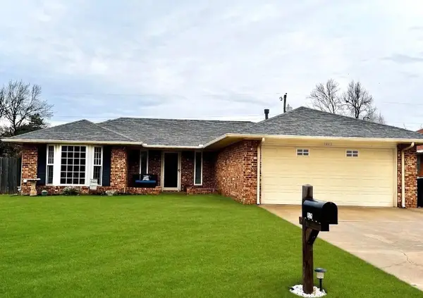 1020 Canterbury, Enid, OK 73703