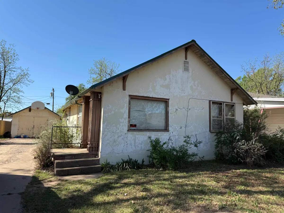 1811 Kansas Ave, Woodward, OK 73801 - #1