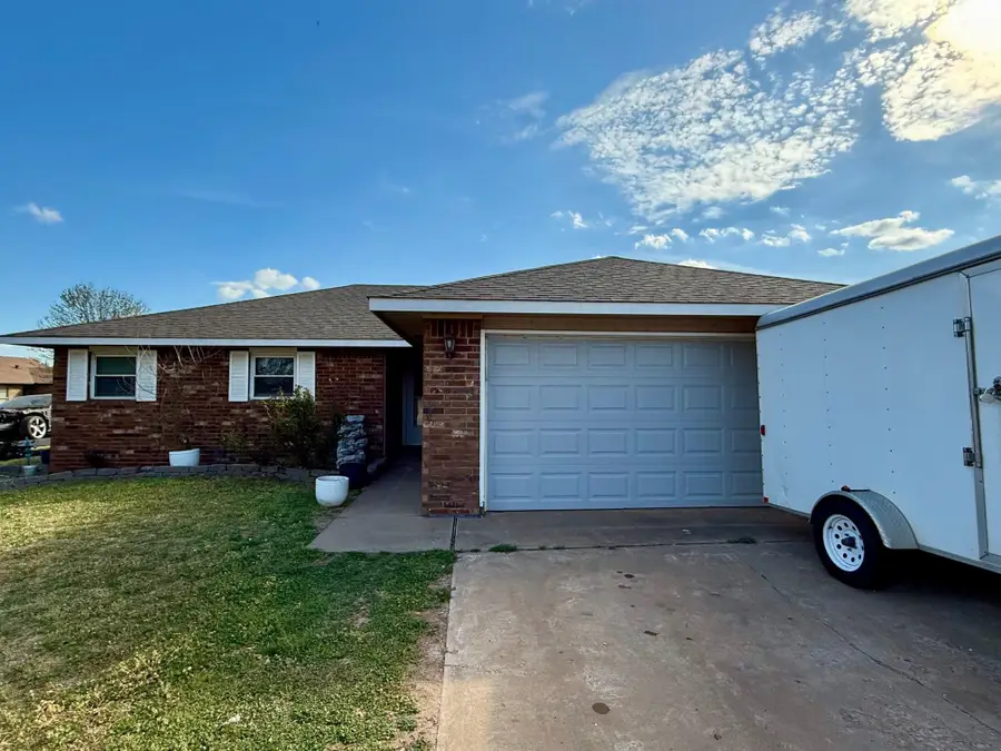 5801 Cedar Ridge Dr, Enid, OK 73703 - #3