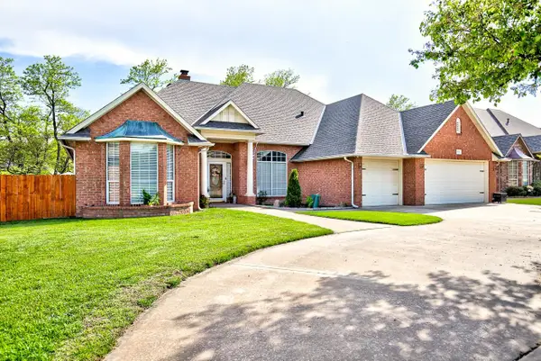 3511 North Lake Ln, Enid, OK 73703