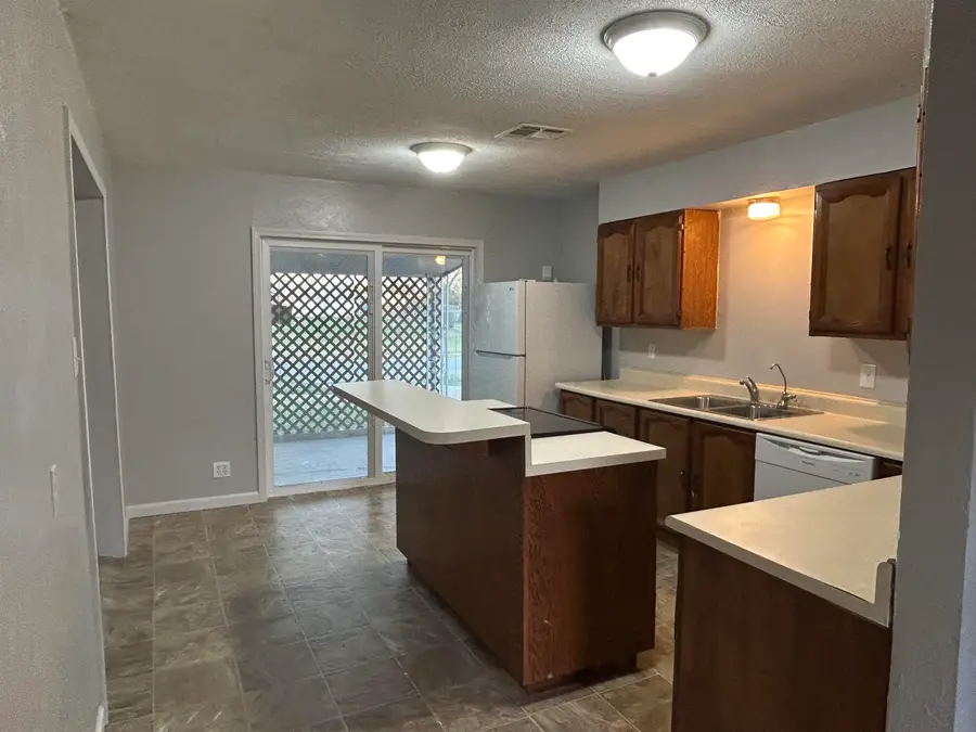 508 4th Street, Covington, OK 73730 - #3