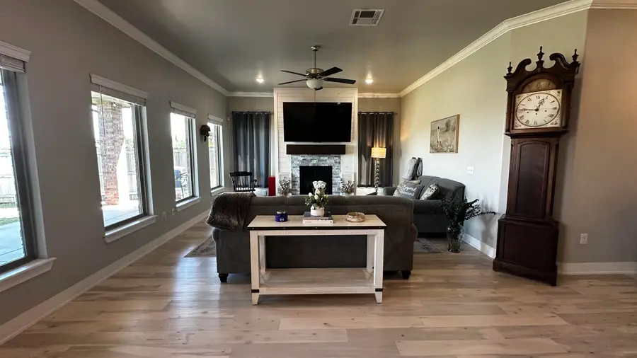 923 Stonebridge Village, Enid, OK 73703 - #2