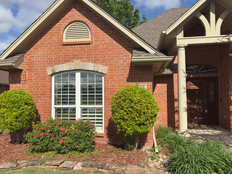 3919 Rockwood Rd, Enid, OK 73703 - #3