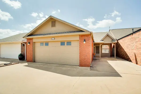 4009 Philadelphia Pl, Enid, OK 73703