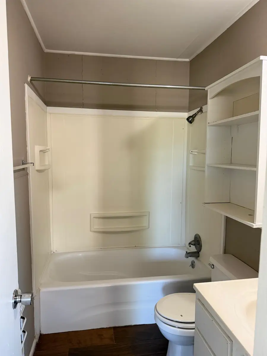 1410 N 17th, Enid, OK 73701-0000 - #3