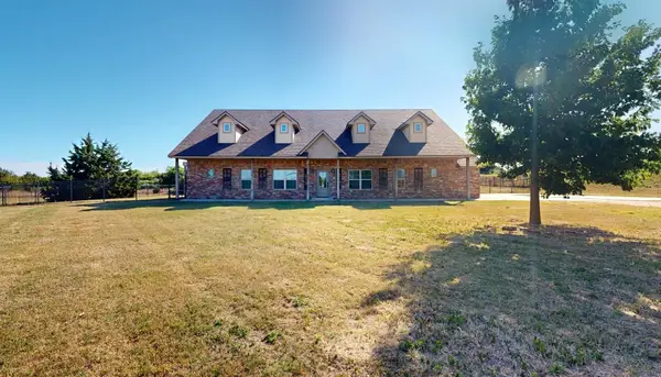 51913 S County Rd 199, Woodward, OK 73801