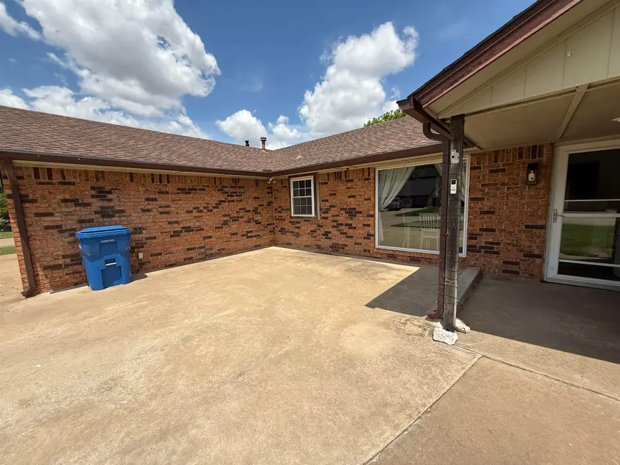 4010 Shenandoah, Enid, OK 73703-9999 - #2