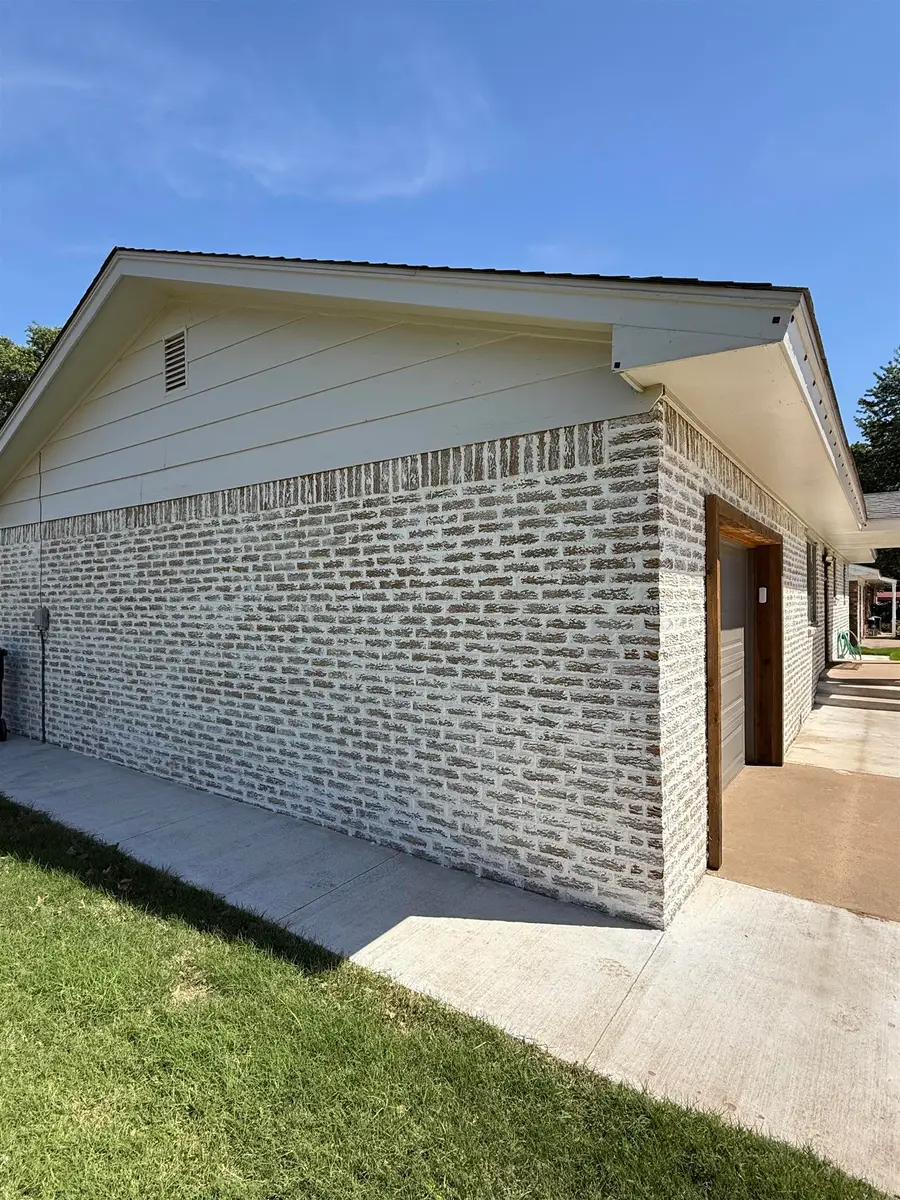 1114 Villa Dr, Watonga, OK 73772 - #3