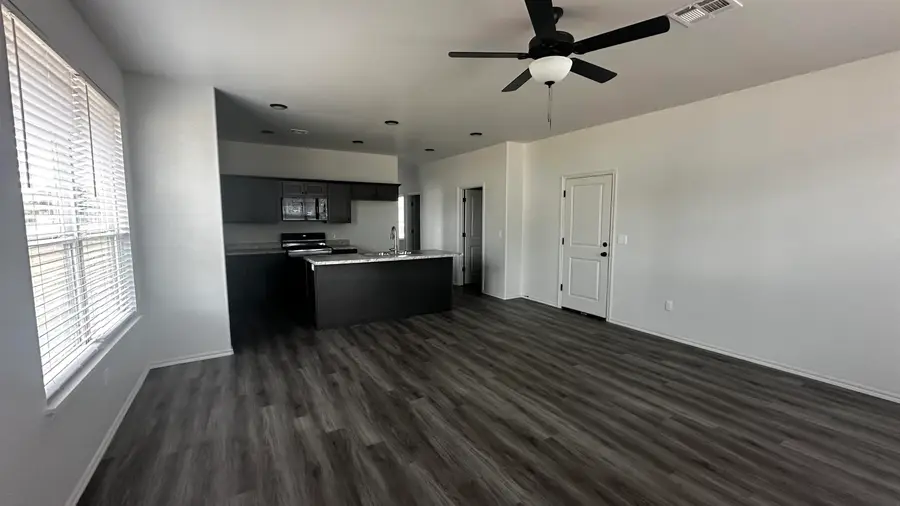 1704 East Creek Dr, Enid, OK 73701 - #2