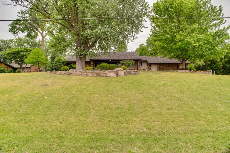 2830 N Cleveland St, Enid, OK 73703 - #2