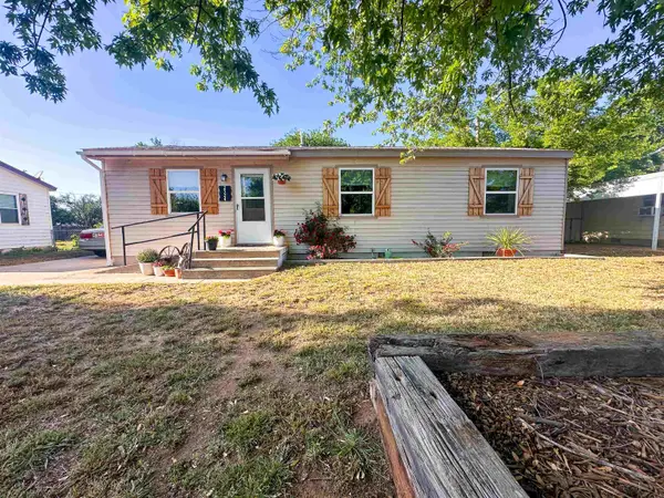 2524 Kansas, Woodward, OK 73801