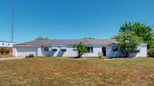 420 Downs Ave, Woodward, OK 73801