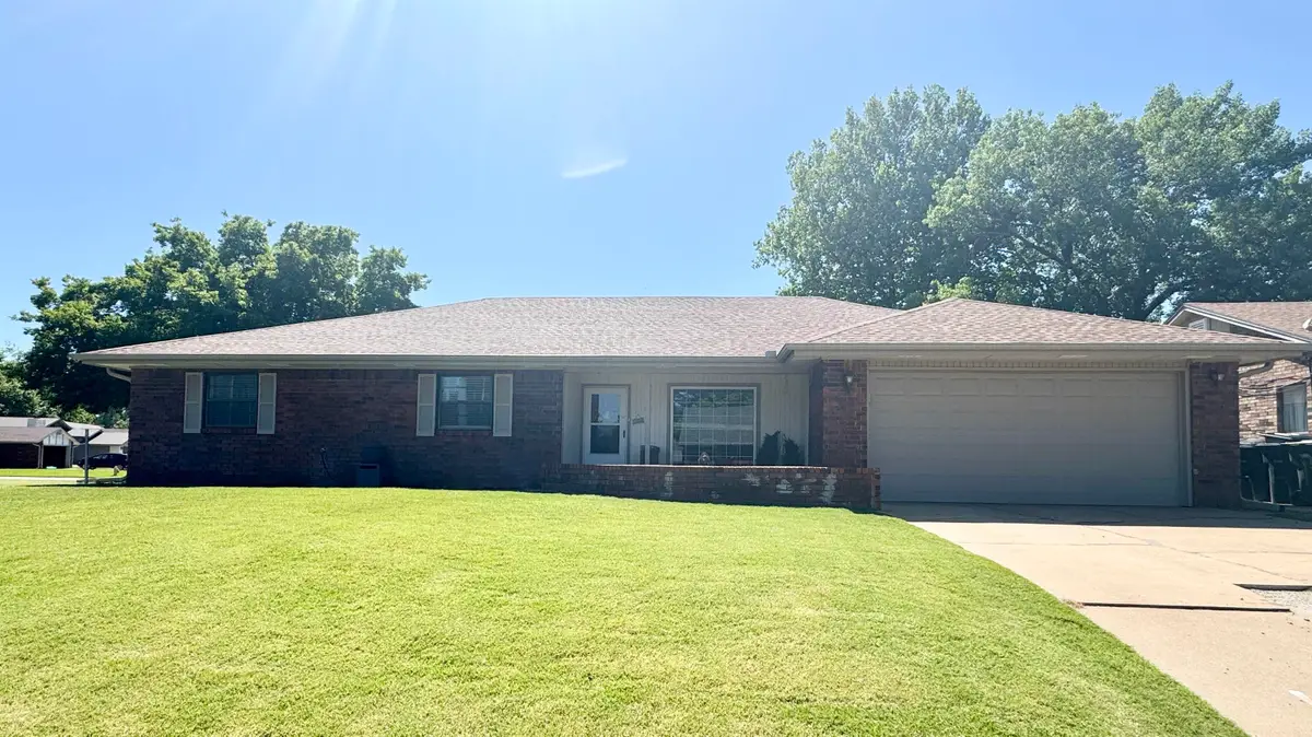 2902 Candlestick Ln, Enid, OK 73703 - #1