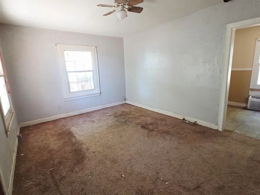 1001 N Adams, Enid, OK 73701 - #2
