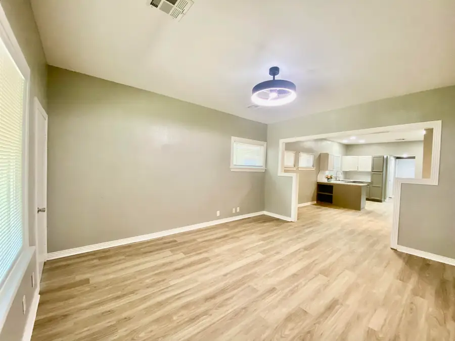 1409 W Oklahoma, Enid, OK 73703 - #2
