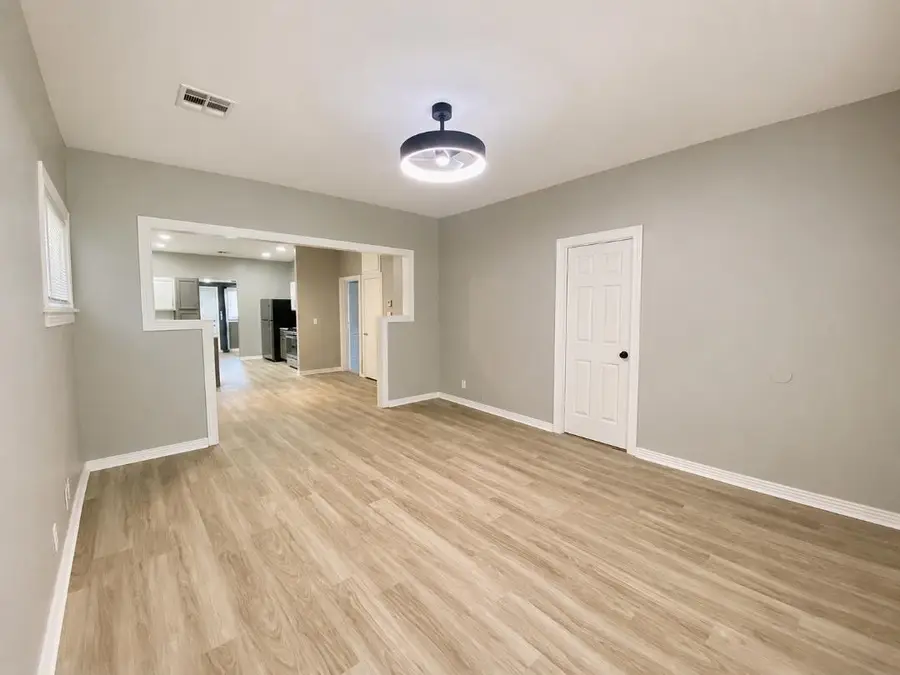 1409 W Oklahoma, Enid, OK 73703 - #3