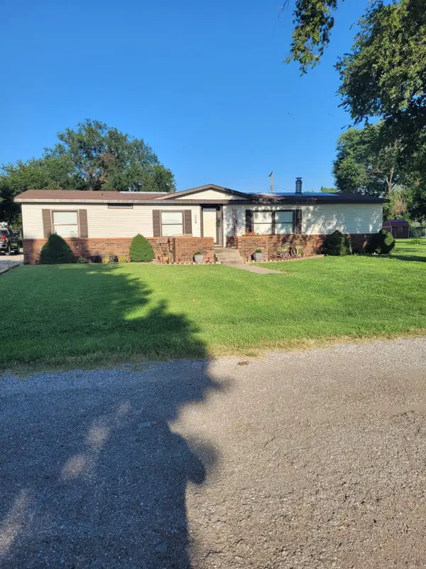 1156 S Old Main St, Lamont, OK 74643