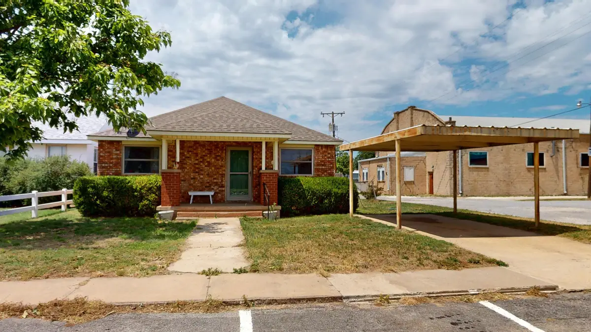 509 N Main St, Vici, OK 73859 - #1