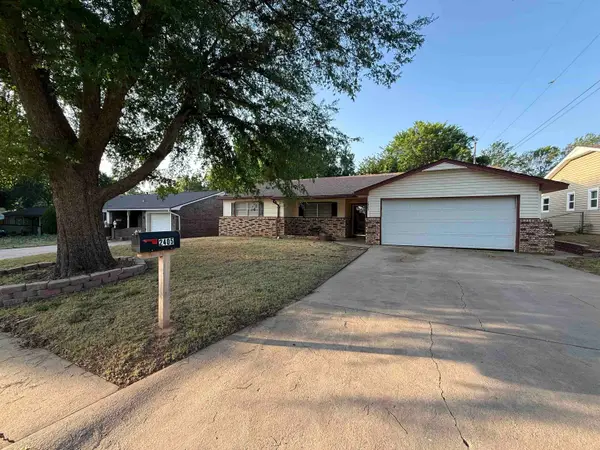 2405 Cherry, Woodward, OK 73801-4135