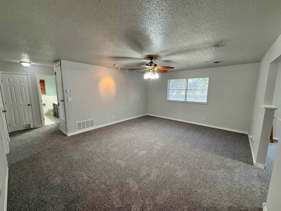 2405 Cherry, Woodward, OK 73801-4135 - #3