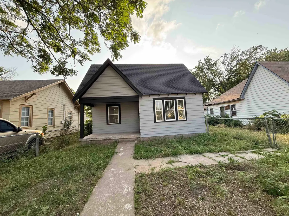 572 N Davis, Enid, OK 73701-9999 - #1