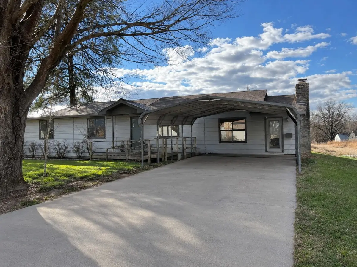 591 E St, Blackburn, OK 74058 - #1