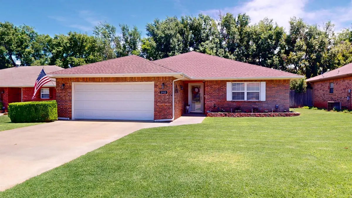 2912 Brook Haven Rd, Woodward, OK 73801 - #1