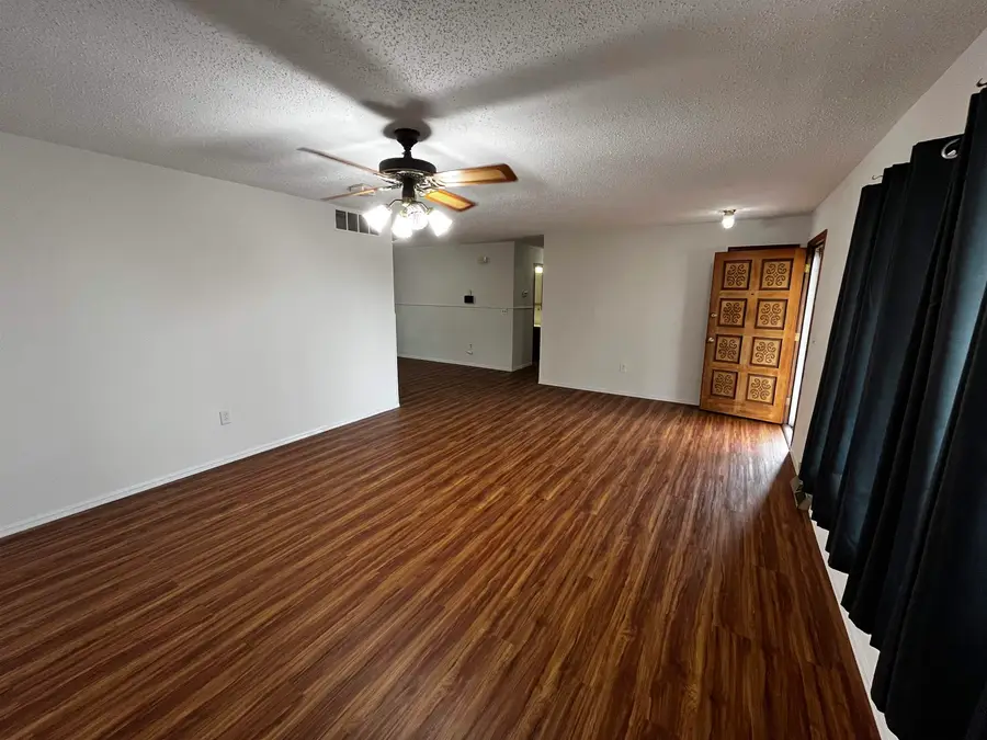 406 Avenue Q, Beaver, OK 73932 - #3