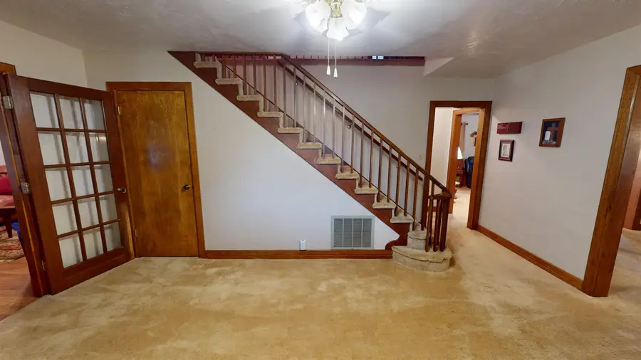 214 NW First St, Laverne, OK 73848 - #3