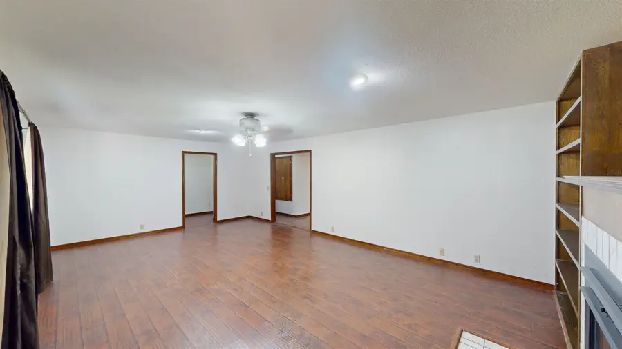 1515 18th St, Woodward, OK 73801 - #2